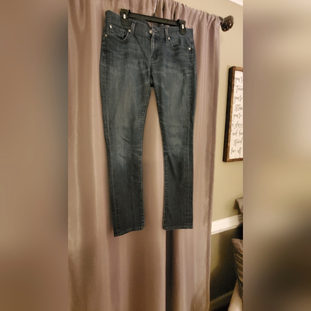 7 for all mankind